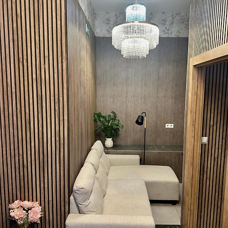 Velvet Hostels Pacifico Madrid Exterior photo