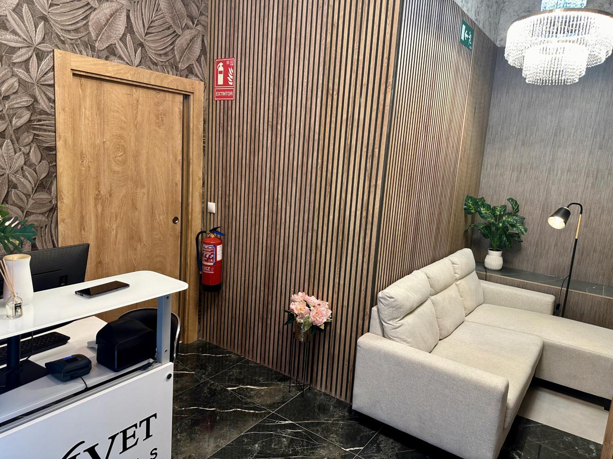 Velvet Hostels Pacifico Madrid Exterior photo